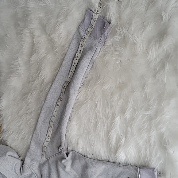 Denver Hayes Hoodie - Picture 10 of 10